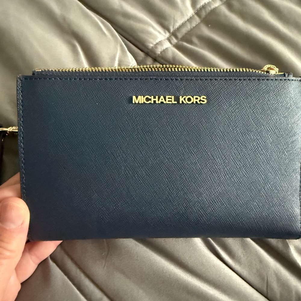 MICHAEL Michael Kors Dark Blue Wallet with Gold Details